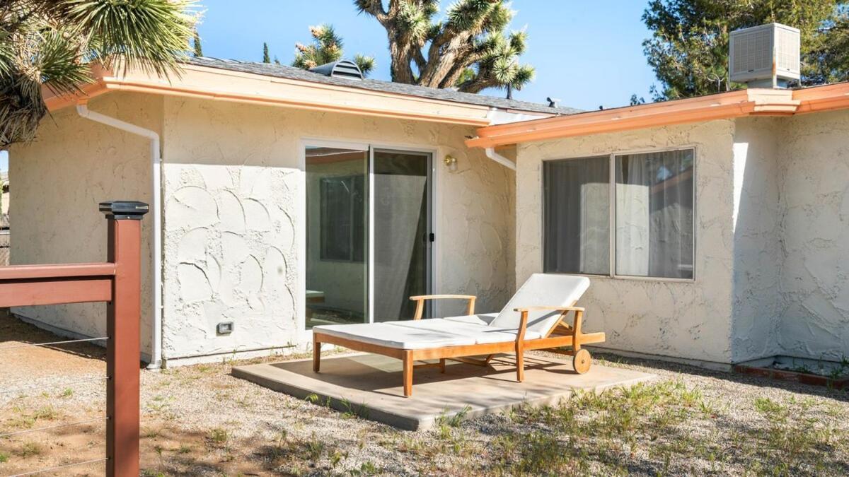 Pet Friendly Starburst House Villa Yucca Valley Exterior foto