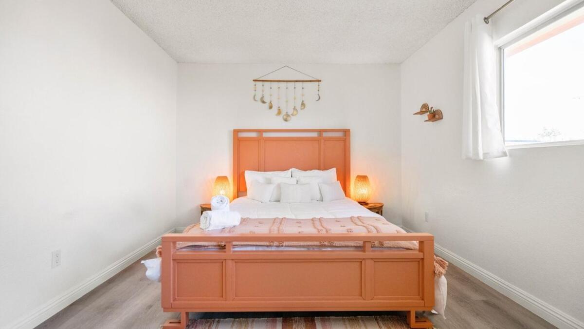 Pet Friendly Starburst House Villa Yucca Valley Exterior foto